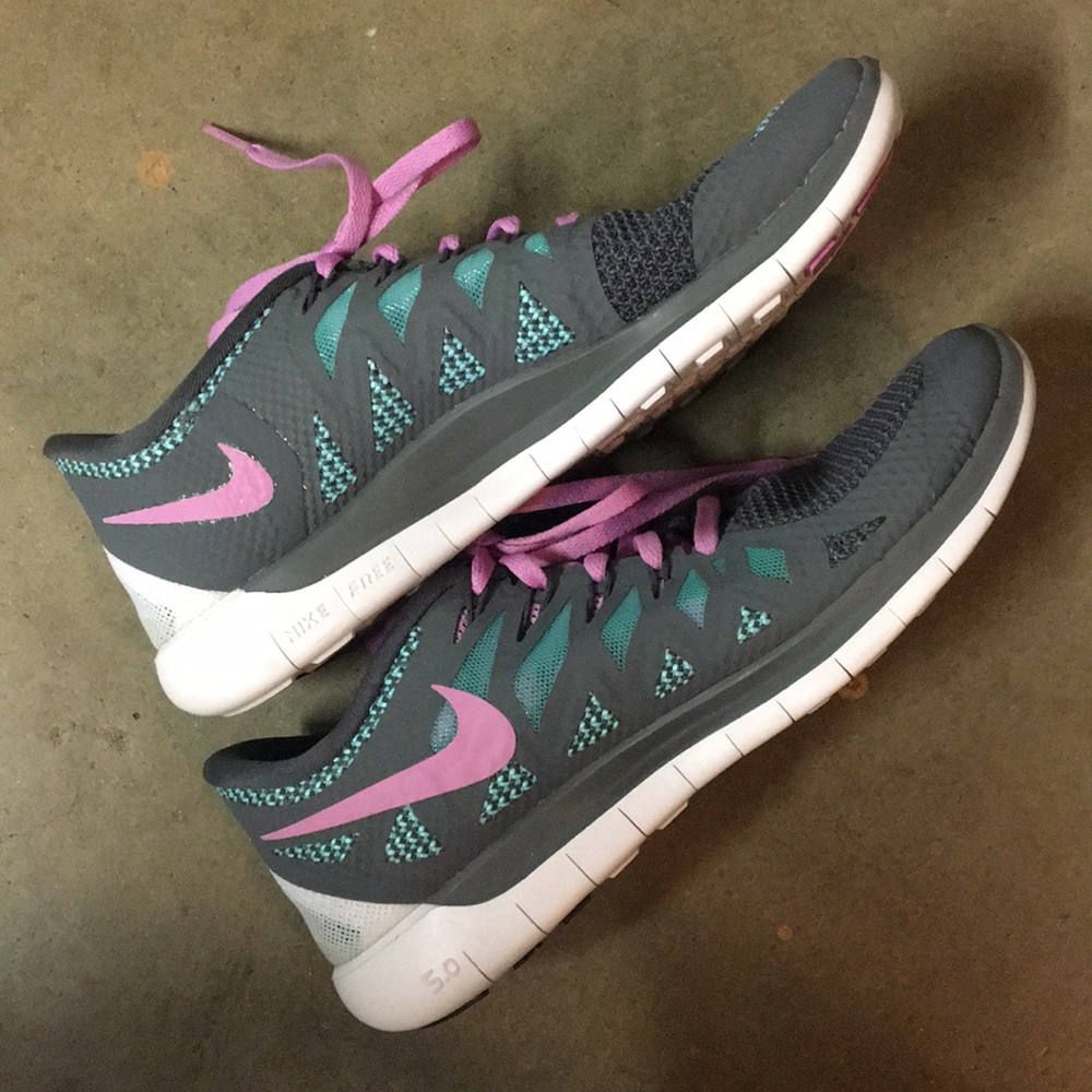 Nike Free 5.0 never worn! Size 7